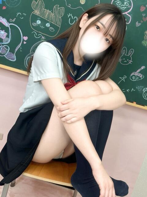 なみ 新宿ハンドメイド(手コキ・オナクラ)