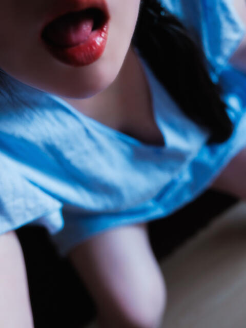 あきこ 激情団地妻（人妻デリヘル）