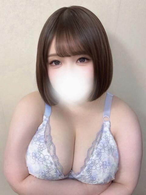 まな ぽっちゃり巨乳素人専門店ぷにめろ渋谷店（ぽっちゃり系デリヘル）