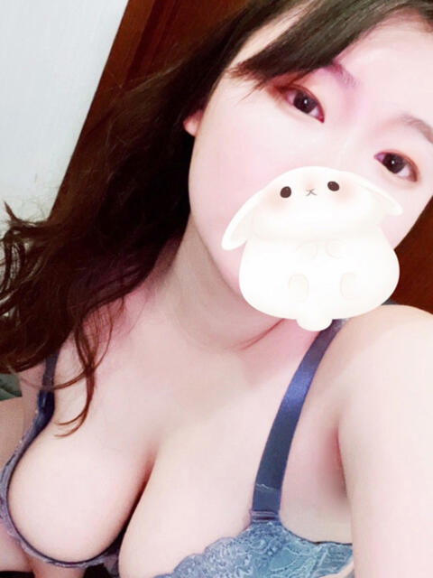 みさき ぽっちゃり巨乳素人専門店ぷにめろ渋谷店（ぽっちゃり系デリヘル）