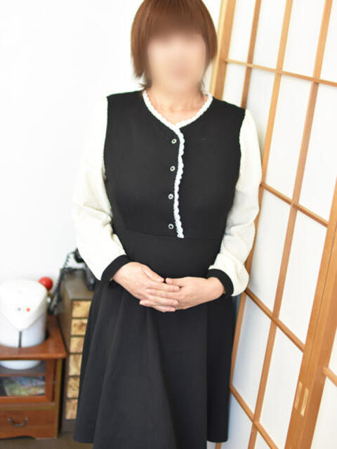 なお(昭和39年生まれ) 熟年カップル名古屋～生電話からの営み～（人妻・熟女デリヘル）