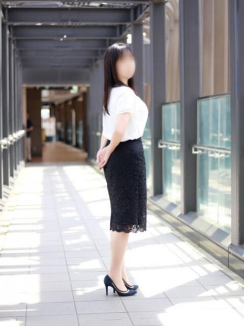 小泉めい こあくまな熟女たち 広島店（KOAKUMAグループ）（人妻・熟女デリヘル）