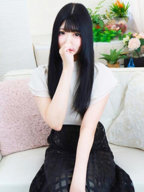 めい 高級オナクラ　ひよこクラブ（オナクラ・手コキ）
