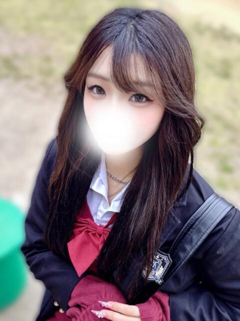 みるく 学校帰りの妹に手コキしてもらった件 梅田(派遣型オナクラ(手コキ))