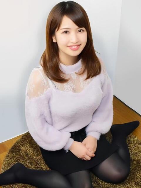 すず♪隠し切れないGカップ巨乳 女子大生専門店白百合(デリヘル)