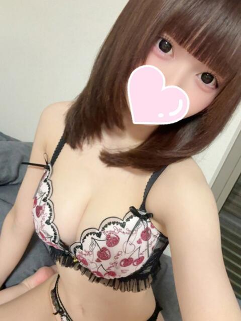 ここ クラブ バレンタイン大阪（素人美女専門デリヘル）
