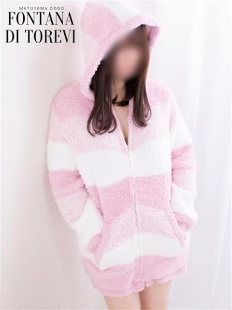 織鶴　つばさ☆おっとりお姫様 ～地元厳選美女がお出迎え～私の部屋にキテネ！トレビの泉（ファッションヘルス）