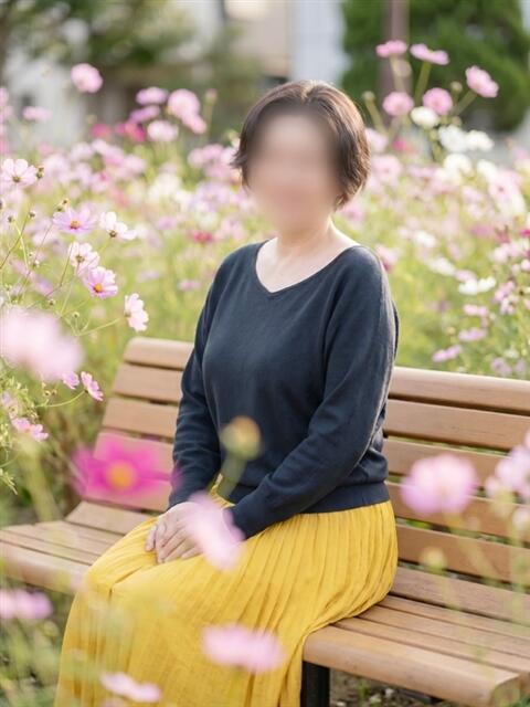 小林ゆかり 熟女パラダイス岐阜羽島店（カサブランカグループ）（熟女デリヘル）
