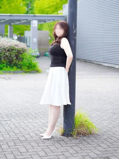 川島 美香 こあくまな熟女たち 鶯谷・日暮里店(KOAKUMAグループ)（人妻・熟女デリヘル）