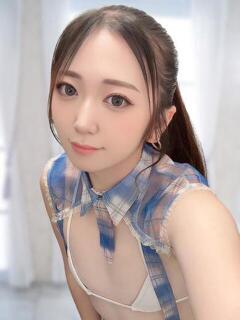 ゆうな 愛嬌抜群の癒し系！