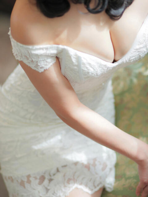 えいみ AVANCE福岡（人妻系デリヘル）
