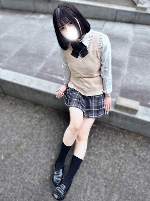ゆい 学校帰りの妹に手コキしてもらった件 梅田(派遣型オナクラ(手コキ))