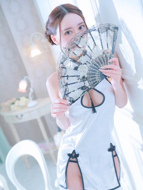 柚葉/ゆずは クラブ バレンタイン大阪（素人美女専門デリヘル）