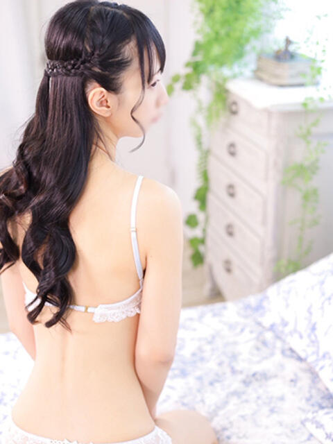 ひな「ひな」 ピュアセレクラブ（デリヘル）
