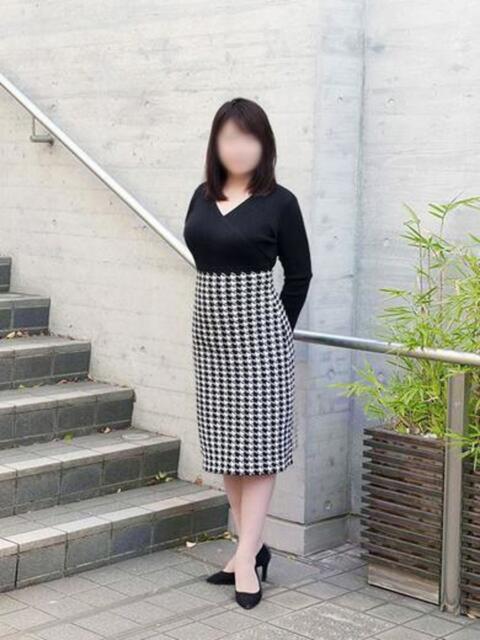 椎名 あやめ こあくまな熟女たち 上野・御徒町店 (KOAKUMAグループ)（人妻・熟女デリヘル）