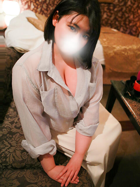 まふゆ 丸妻 新横浜店（人妻デリヘル）