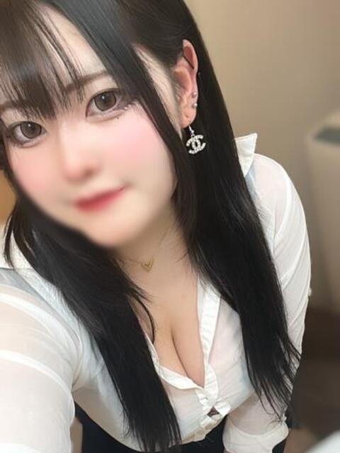 える▲超巨パイLカップ18歳 ナースです!（ファッションヘルス）