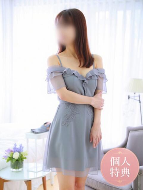 真白れな ちょうどいい奥さん（人妻ホテヘル）