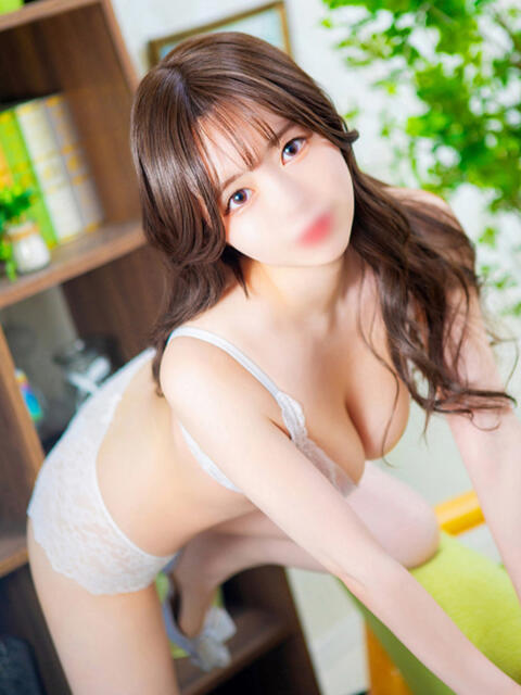 ひま S級美女専門　ロイヤルリング（デリヘル）