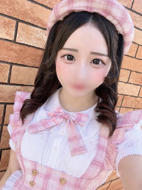 ちはや E+アイドルスクール　大阪・日本橋店（デリヘル）