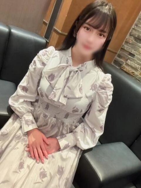 羽衣うい　上品お嬢様系美少女 ファーストクラス ルビー（ソープランド）