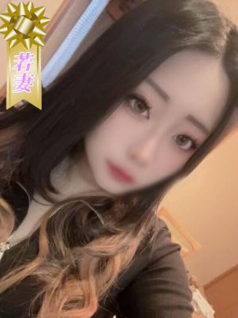 柏木(かしわぎ) 素人人妻オフィス旭店(人妻系デリヘル)
