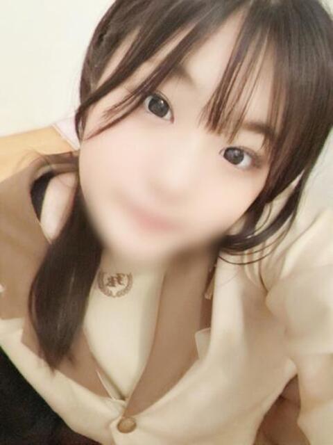 暁霞 みぞれ　Ｈカップ天然娘 ファーストクラス ルビー（ソープランド）