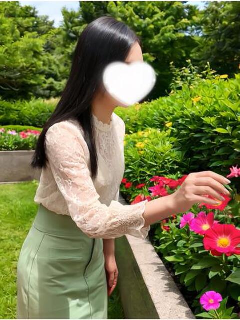 萌【GOLDcourse】 お姉さん人妻専門店FANTASY（デリヘル）