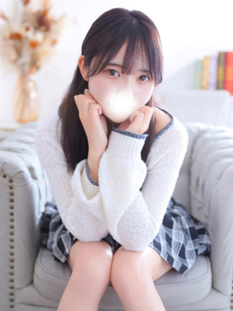 るり★完未!初々しさ満点美少女 Chloe五反田本店 S級素人清楚系デリヘル(デリヘル)