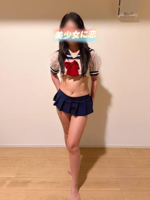 ルナナ 美少女に恋（アジアンデリヘル）