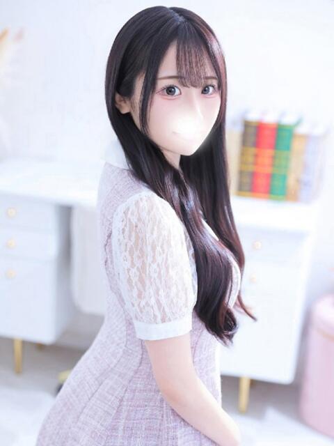 ひかり★巨乳×18歳清純派JD Chloe五反田本店　S級素人清楚系デリヘル（デリヘル）