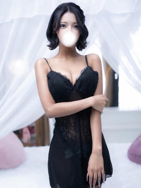 クロエ クラブ バレンタイン大阪(素人美女専門デリヘル)