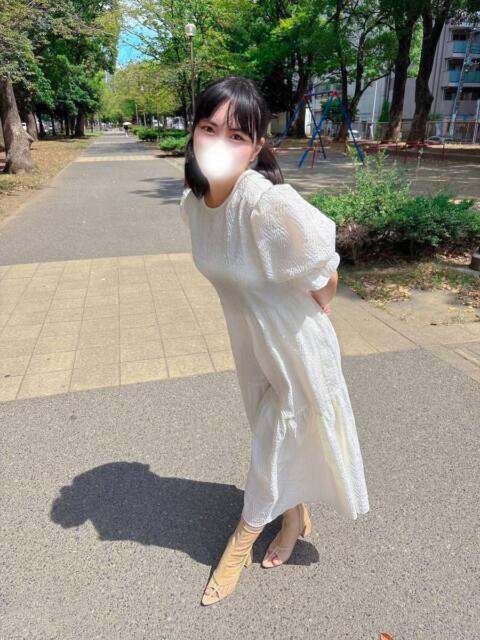 みい(愛嬌最強) おクンニ天国~Rising Group~(店舗型オナクラ(クンニ☓手コキ))