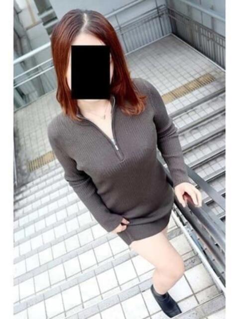 さら 逢って30秒で即尺(人妻・熟女待ち合わせデリヘル)