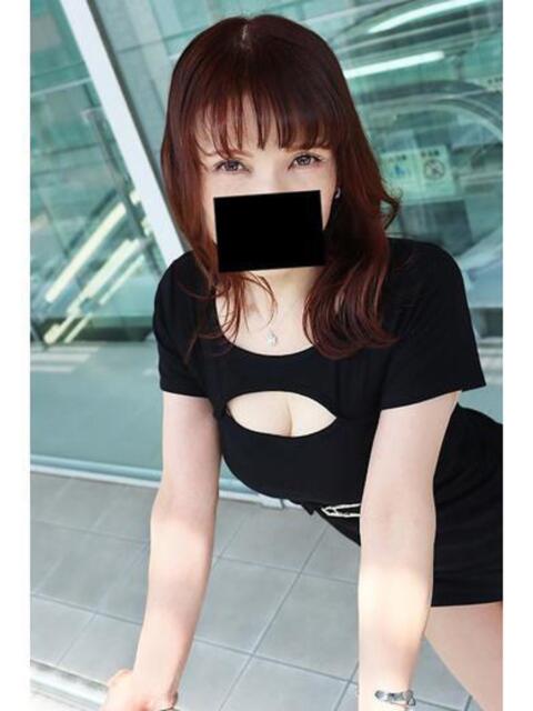 ゆい 逢って30秒で即尺(人妻・熟女待ち合わせデリヘル)