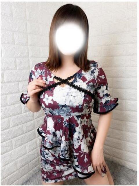 小鳥遊　つむぎ マダム美林　札幌店（人妻ヘルス）