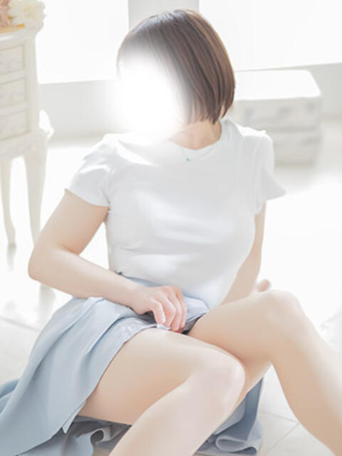 みなみ 奥様メモリアル（デリヘル）