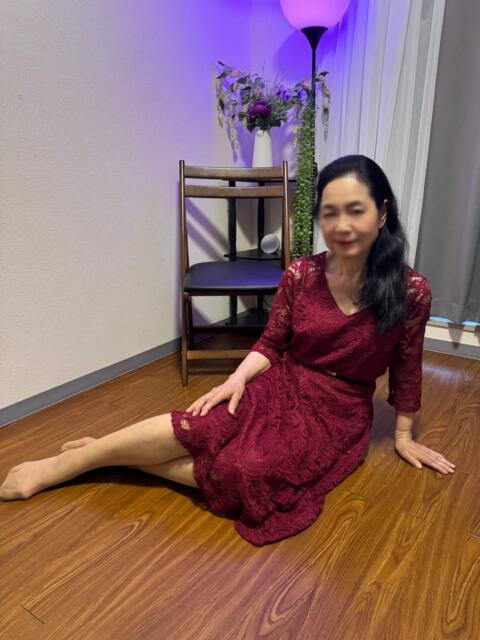 西山時子 しゅうかつ倶楽部（人妻・熟女デリヘル）
