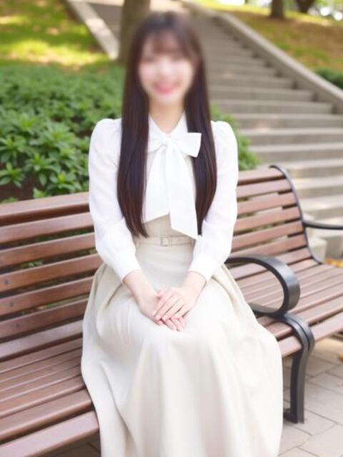 みう 人妻、密感女子専門店　五反田エース（人妻デリヘル）