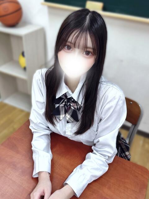 みるきぃ 学校帰りの妹に手コキしてもらった件 梅田（派遣型オナクラ（手コキ））
