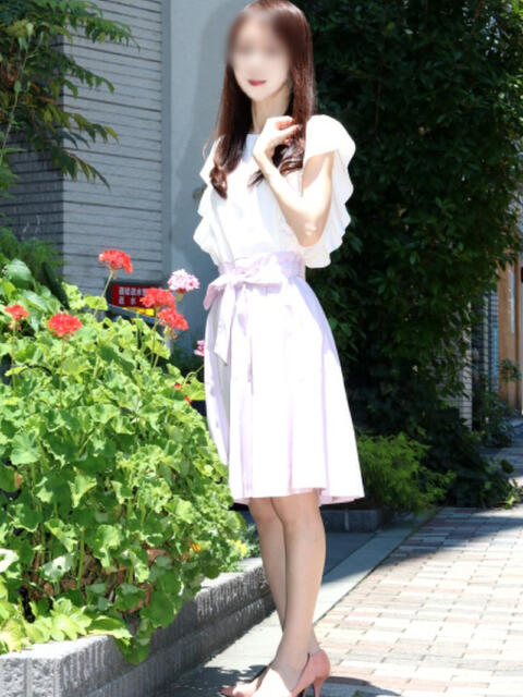 小森 極上でエッチな人妻（人妻・熟女デリヘル）