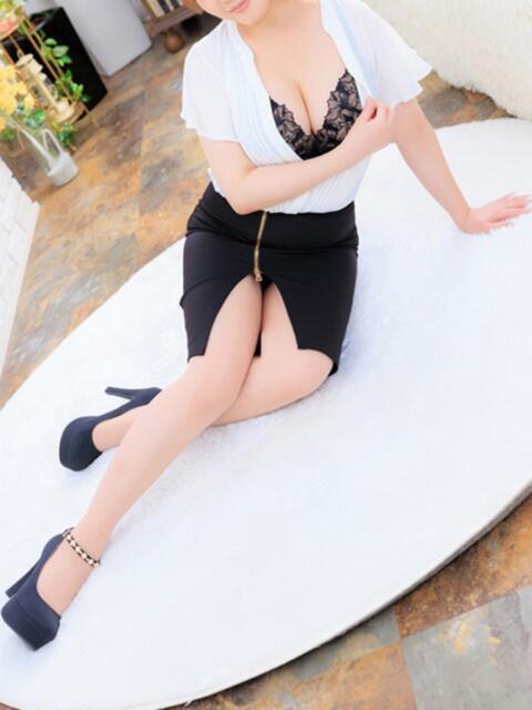 るい奥様 人妻倶楽部　日本橋店（熟女ホテヘル）