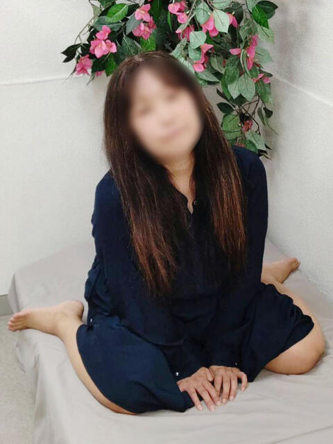 ひな かわいい熟女&おいしい人妻 五反田・品川店(熟女デリヘル)