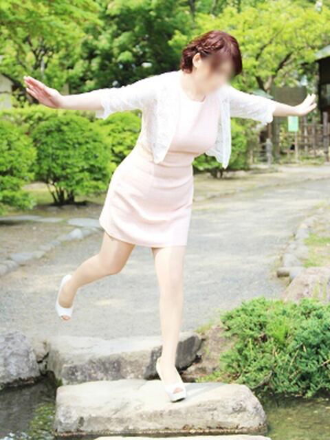 こいと 完熟ばなな札幌・すすきの（人妻熟女デリヘル）