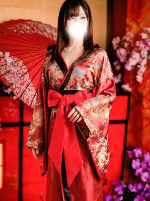 ゆいな 若妻淫乱倶楽部（人妻デリヘル）