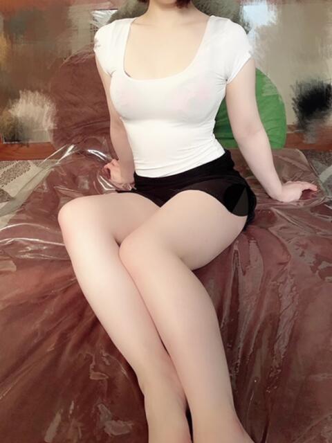 えり おとな女子（【非風俗】メンズエステ）
