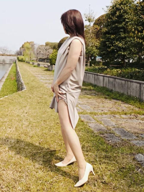 愛川(あいかわ)熟女の魅力をたっぷりと♡ 秘密の逢瀬…○○妻(西条・東予・今治)（人妻デリヘル）