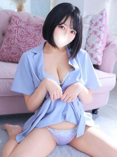 みるく★天然Gカップの変態OL Bell～S級美女お姉様・人妻デリヘル～（デリヘル）