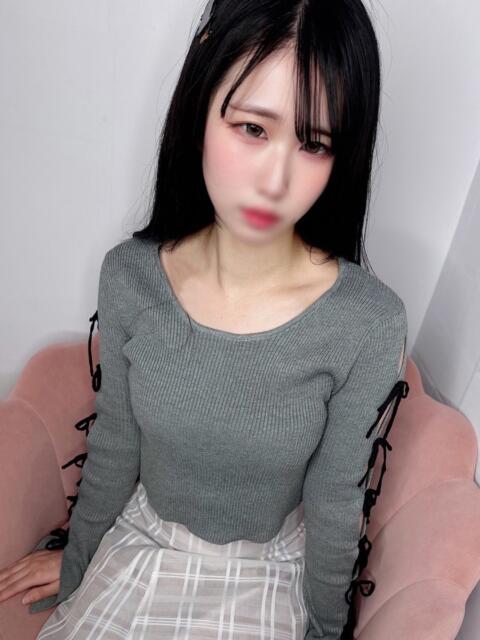あみ とある風俗店♡やりすぎさーくる新宿大久保店♡で色んな無料オプションしてみました（デリヘル）