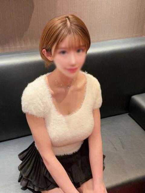 早乙女 あめリアル大学生の超美乳 ファーストクラス ルビー（ソープランド）
